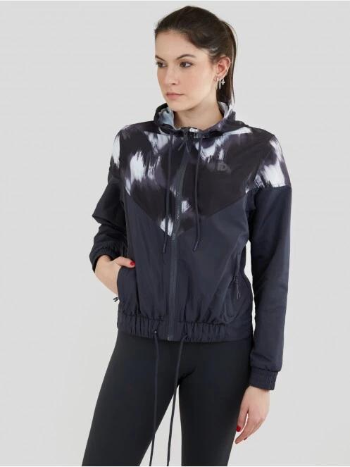 Fundango Breeze Windbreaker for women in black 2